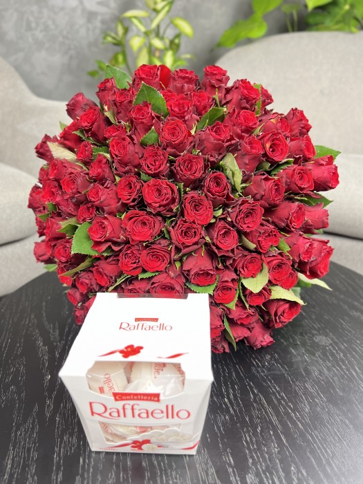 Růže Red Torch 50cm + Raffaello