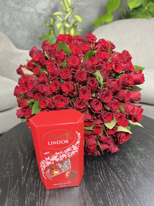 Růže Red Torch 50cm + Lindor