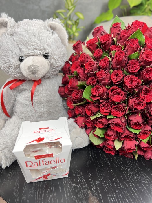Růže Red Torch 50cm + Medvídek 30cm + Raffaello